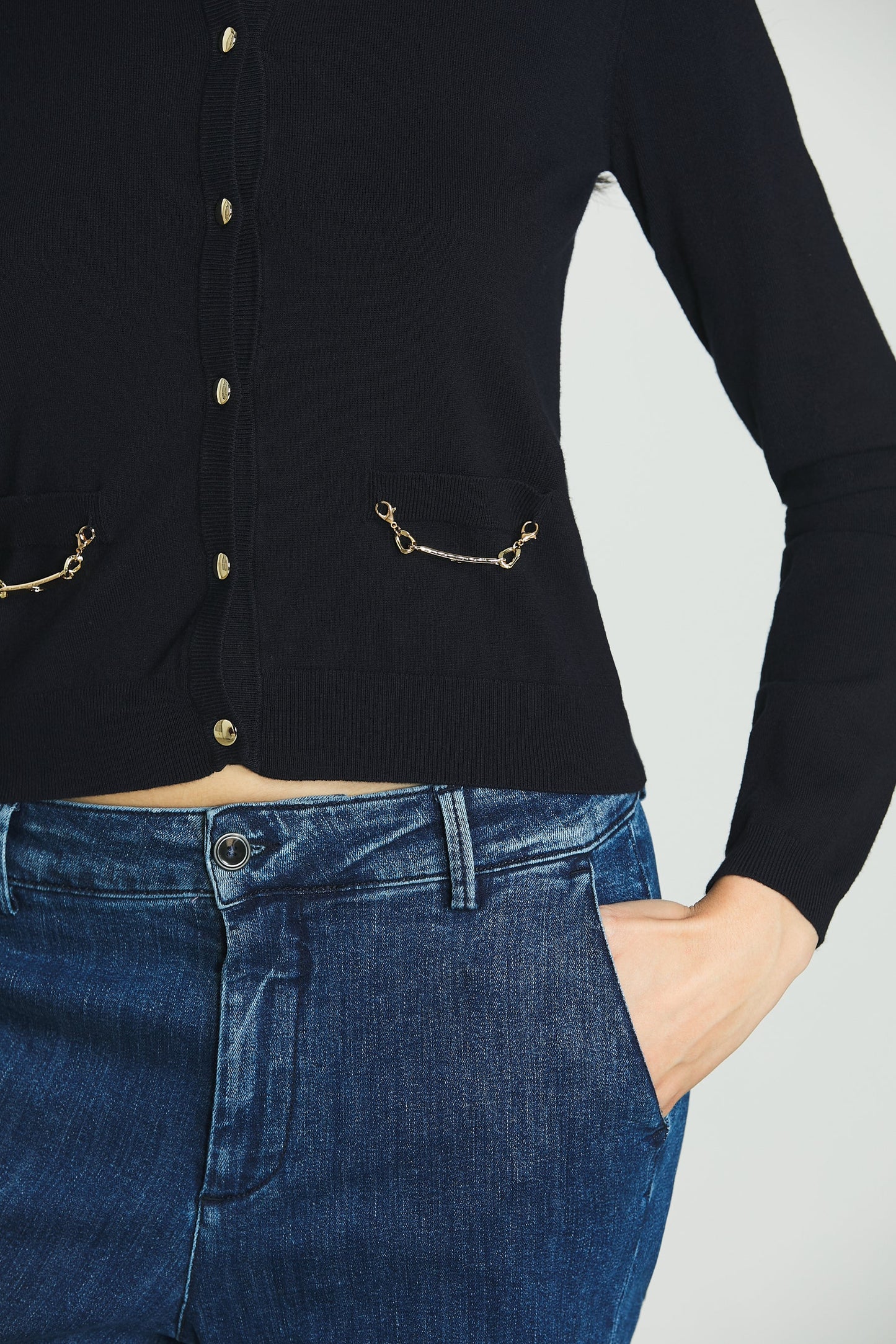 CARDIGAN MANICA LUNGA CON PATTE PIU' TARGHETTE LOGO