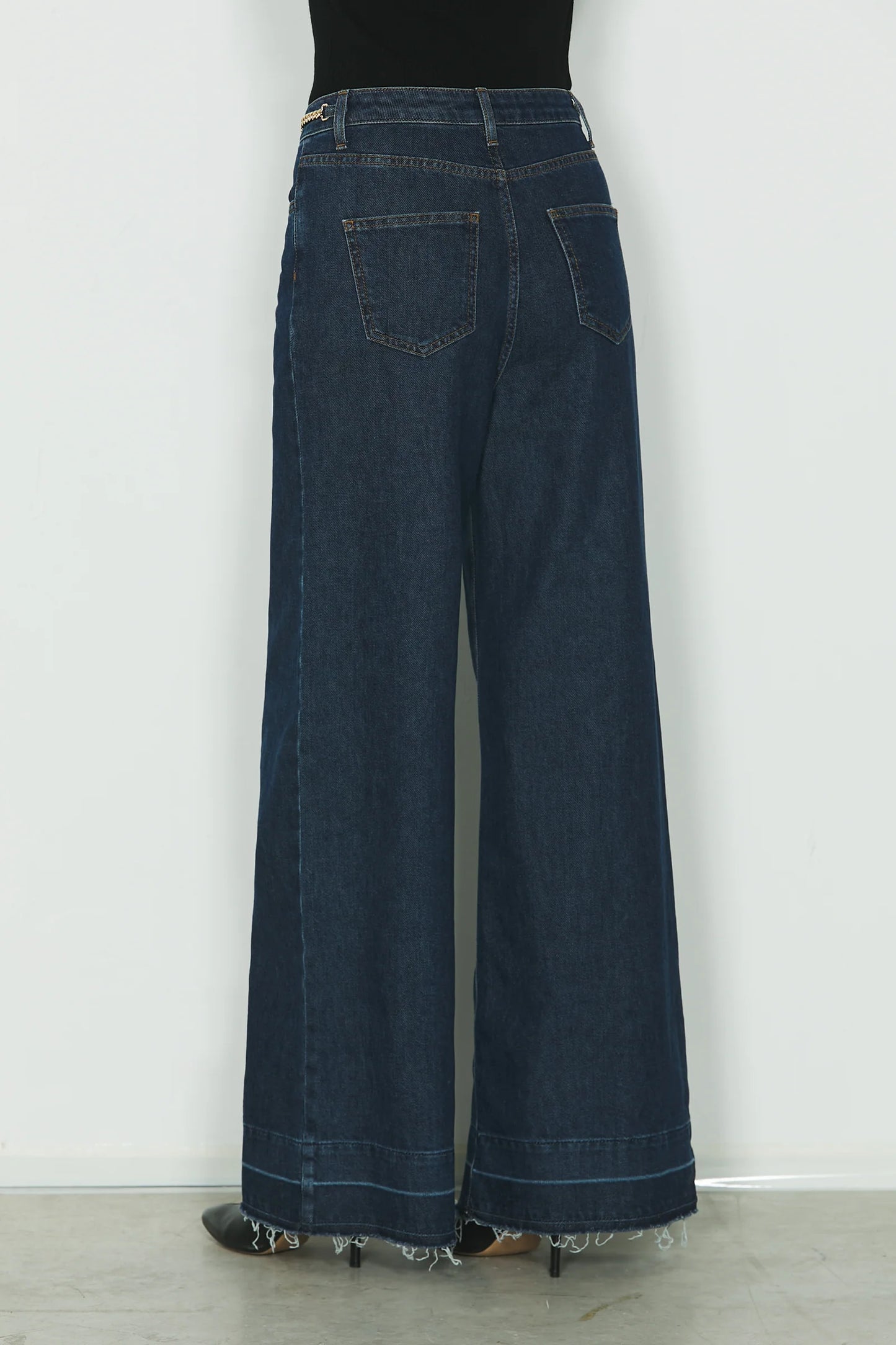 PANTA REECE VITA ALTA 5TS CON FONDO SFRANGIATO PIU' CATENA LOGO IN BLUE DENIM